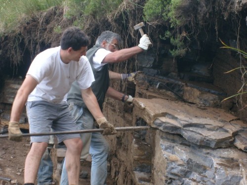 Tomaz Hitij (Slovenja) e Andrea Tintori scavo degli scudi 2009